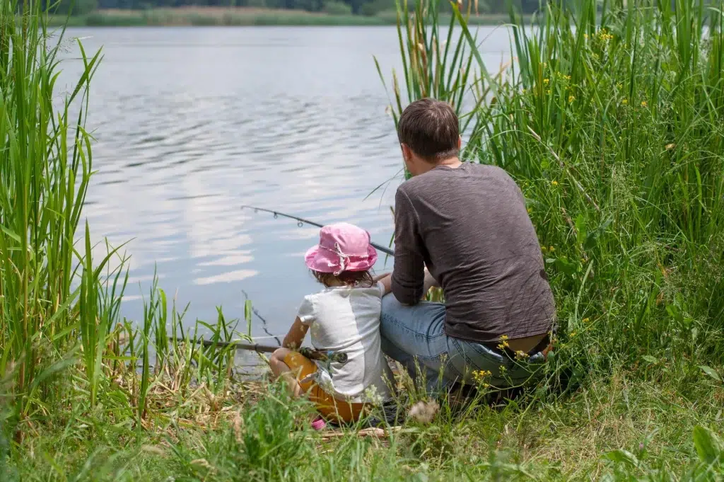 pere enfant peche lac